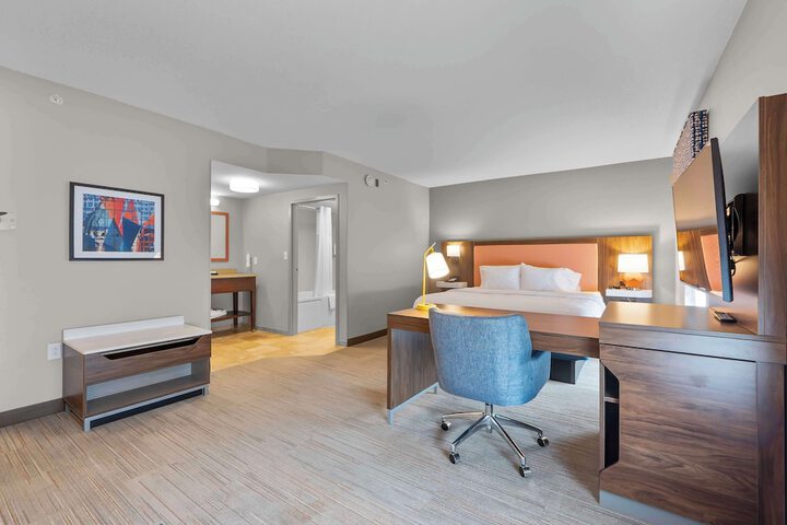 Room 20 of 71