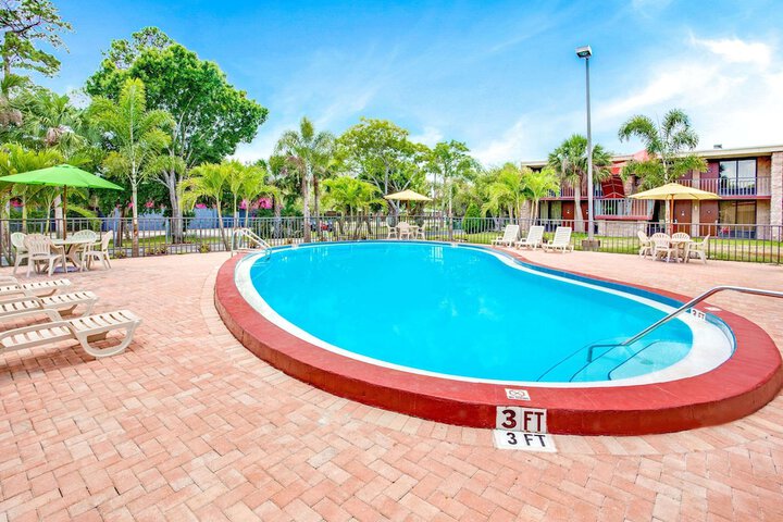 Pool 5 of 23