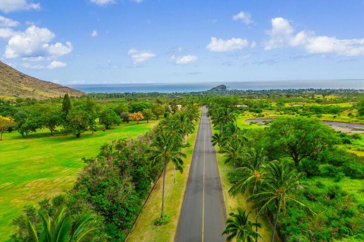Kalo Homes - Coastal island haven