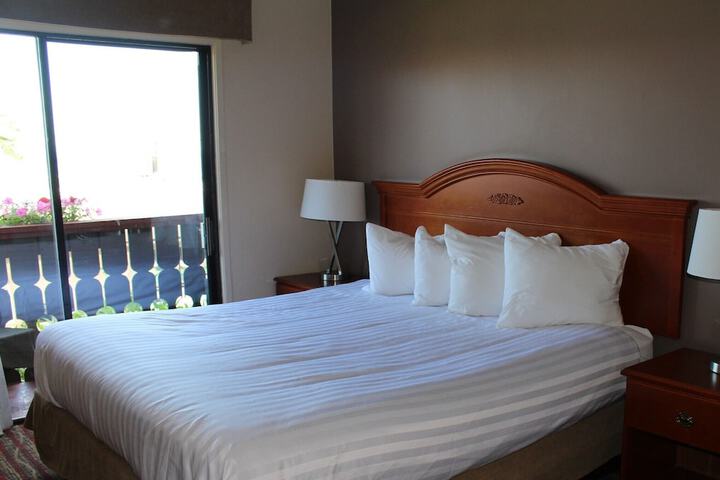Room 48 of 145