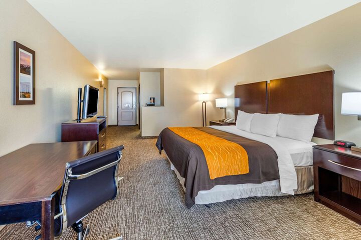 Room 21 of 38