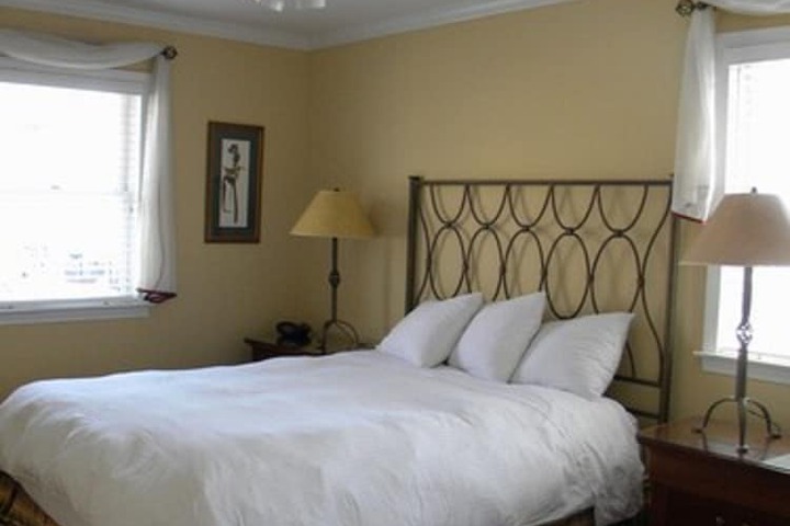Room 26 of 60