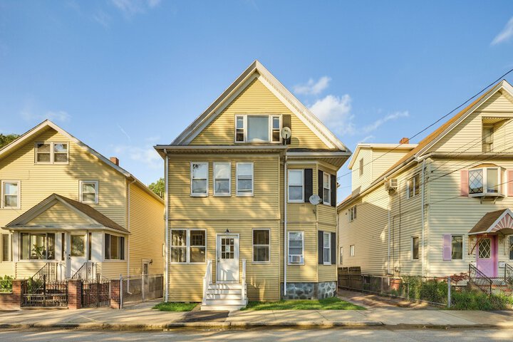 Medford Apartment Rental 5 Mi to Downtown Boston