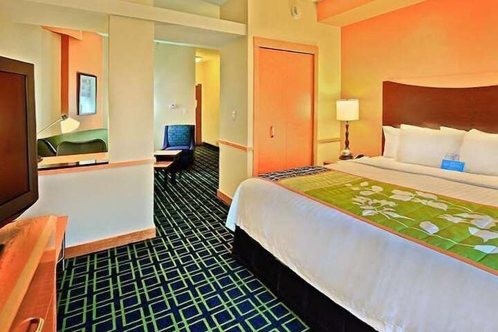 Fairfield Inn & Suites by Marriott Harrisburg West