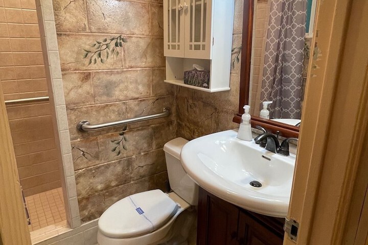 Mountain Aire Cottages Inn & Glamping