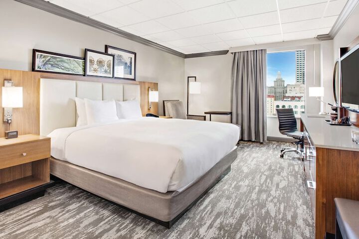 Room 16 of 46