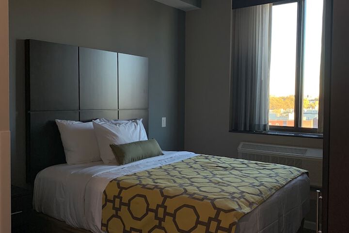 Room 14 of 26