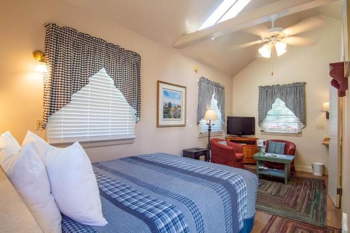 Room 36 of 125