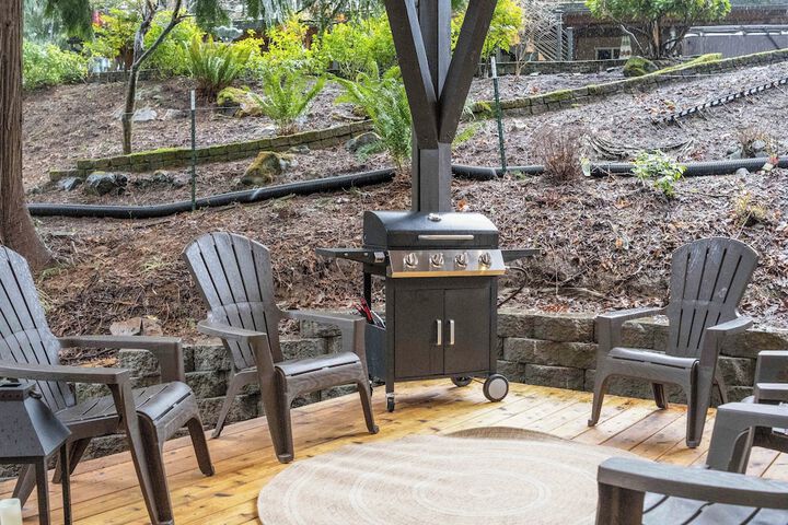 Near Rivers & Boating: Home w / Hot Tub in Longview