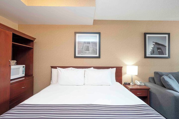 Room 14 of 27