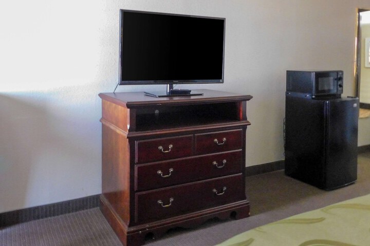Room 14 of 35