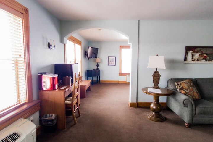 Room 29 of 132