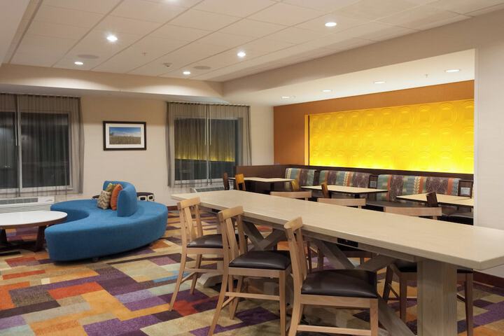 Hotel Interior 9 of 28