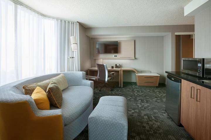 Room 22 of 68