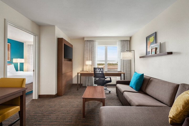 Room 19 of 32