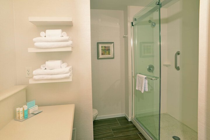 Room 21 of 30