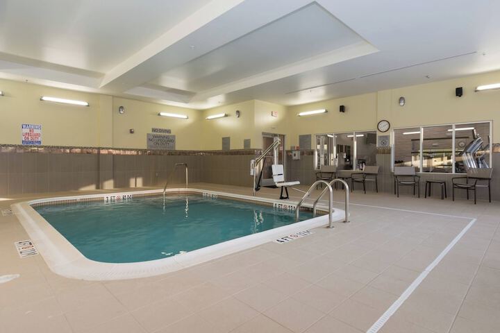 Pool 4 of 24