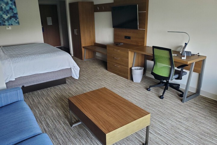 Room 23 of 59