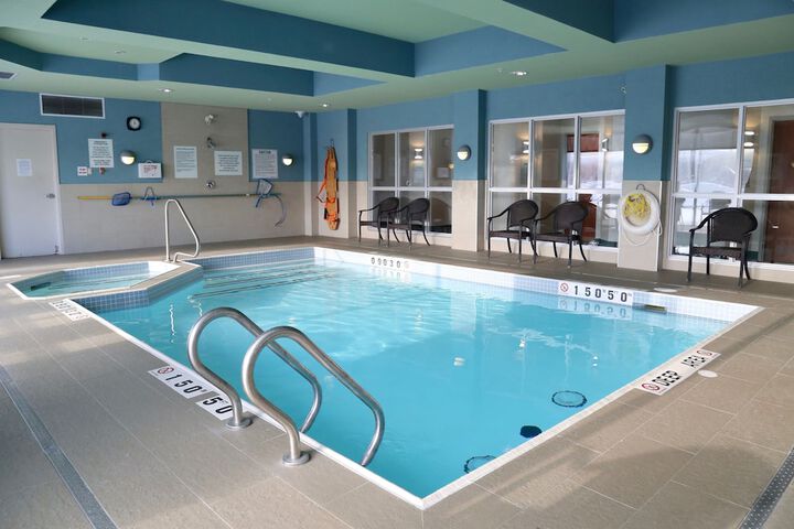 Holiday Inn Express & Suites Brampton by IHG