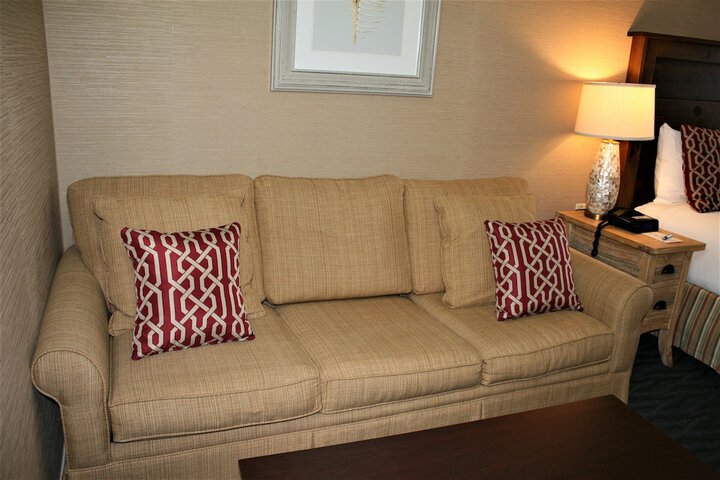 Room 25 of 138