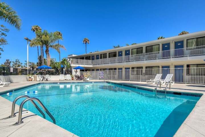 Pool 5 of 44