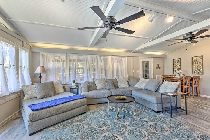 Private Dock & Deck: Lakefront Hot Springs Home!