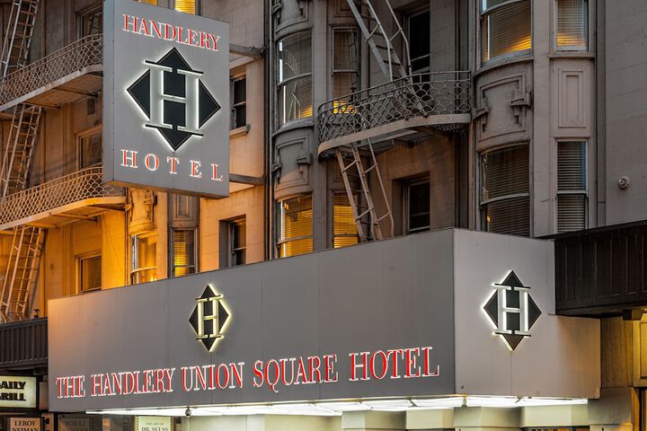 Hotel 5 of 30