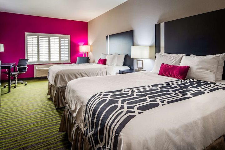 Best Western Plus Dilley Inn & Suites