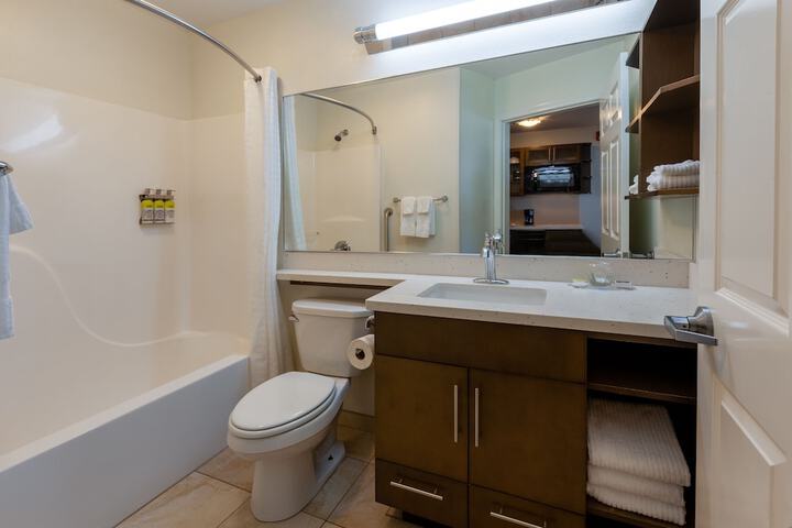 Candlewood Suites West Springfield by IHG