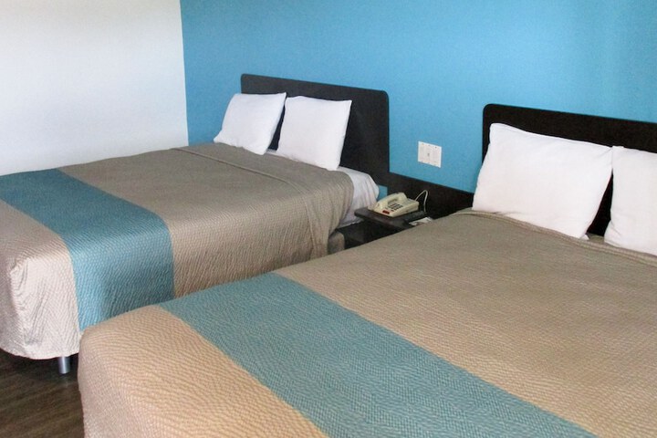 Room 20 of 35