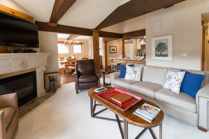 The Chateaux Deer Valley