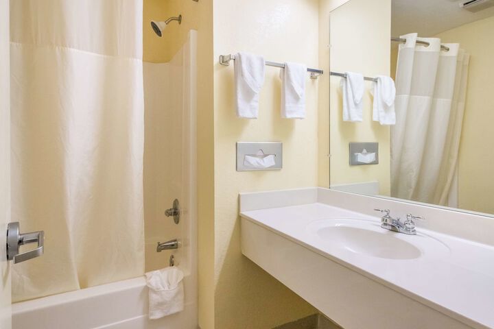 Americas Best Value Inn Clayton