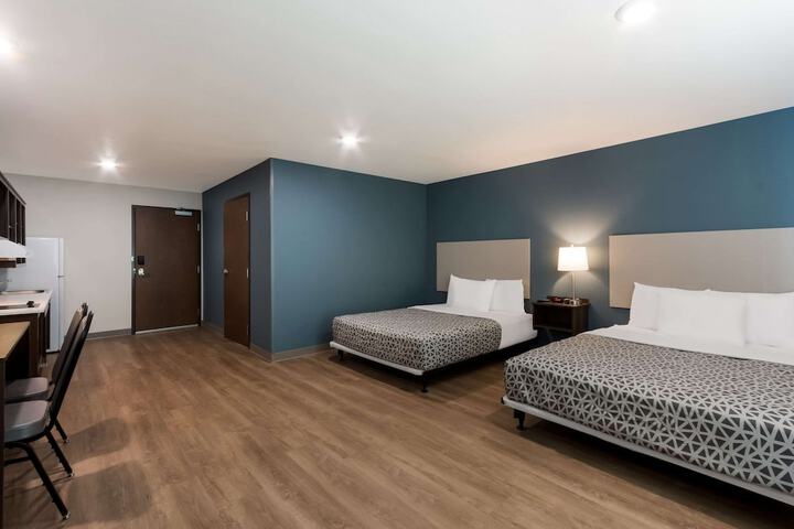 Room 25 of 32
