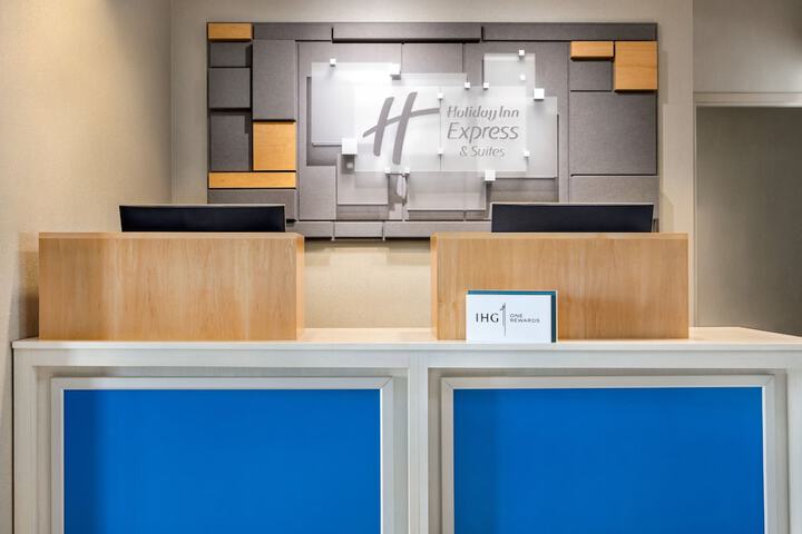 Holiday Inn Express & Suites Oxford by IHG