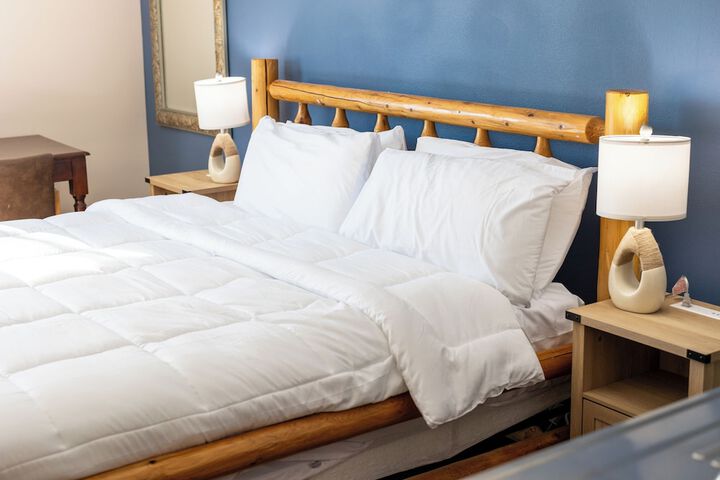 Nisswa Hotel and Suites
