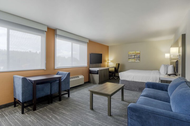 Room 47 of 93