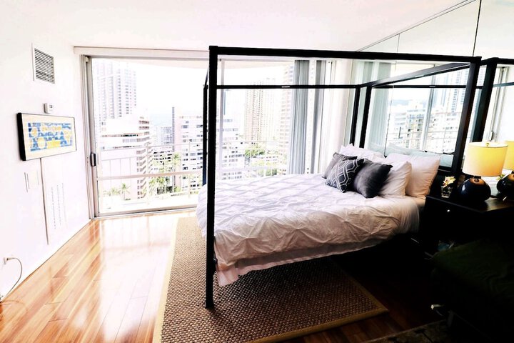 Room 26 of 46