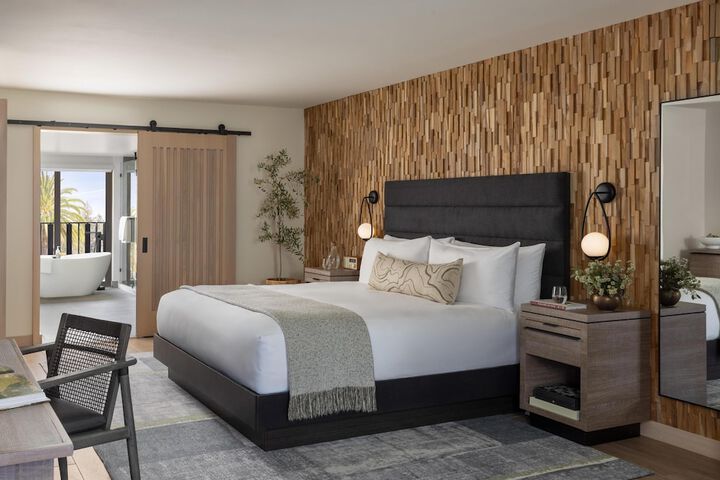 Casa Mani Resort Napa Valley Curio Collection by Hilton