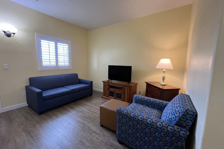 Room 79 of 118