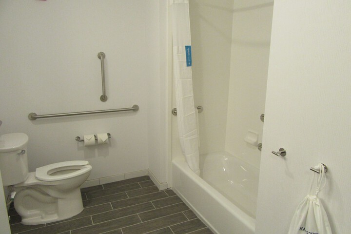 Room 46 of 72