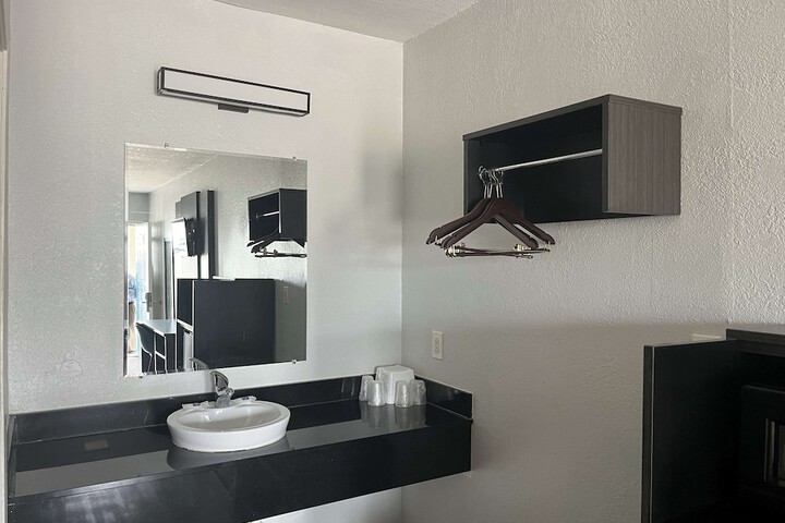 Motel 6 Seguin TX