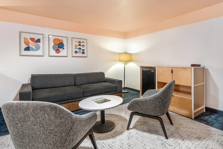The Sandman Santa Rosa Sonoma an Ascend Collection Hotel