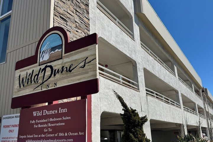Wild Dunes Inn