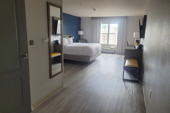 Comfort Inn & Suites Dothan Northside Plaza