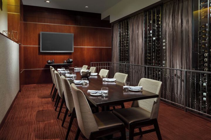 Dining 60 of 80