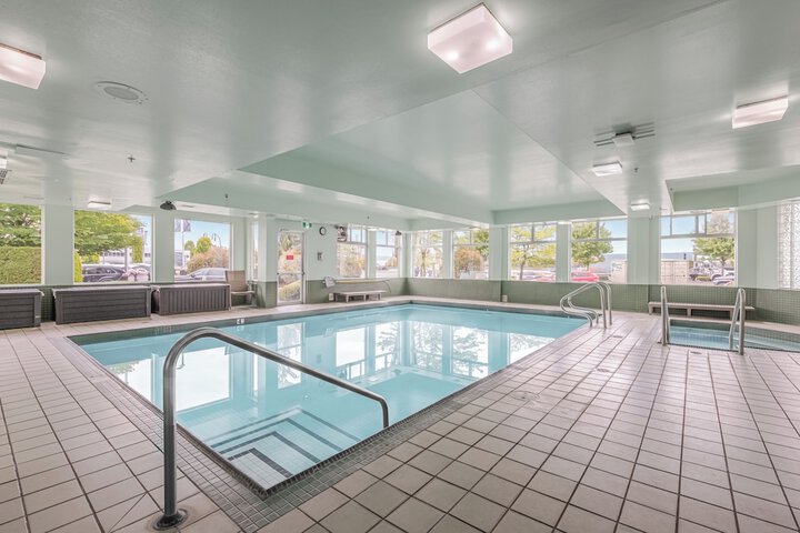 Ramada by Wyndham Surrey / Langley