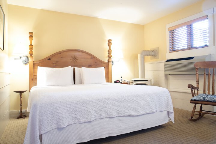 Room 20 of 37