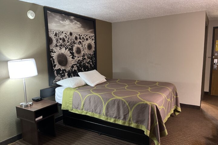 Room 47 of 60
