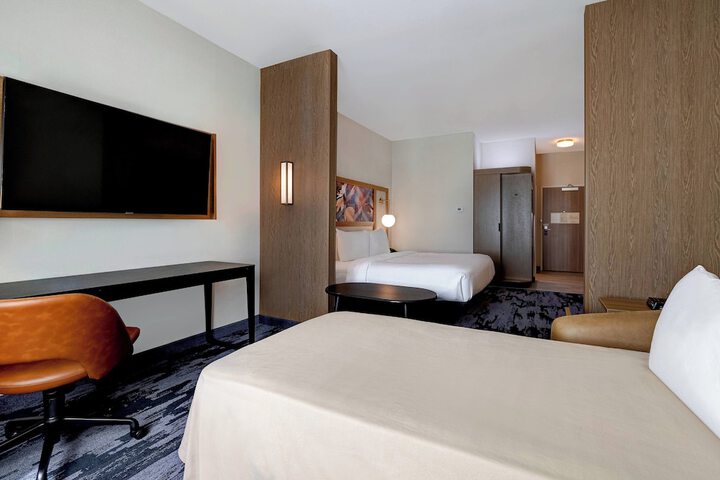 Room 32 of 54