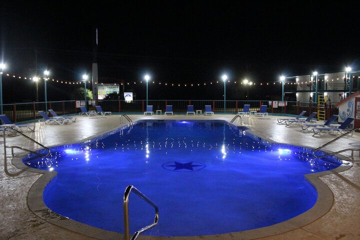 Pool 5 of 34